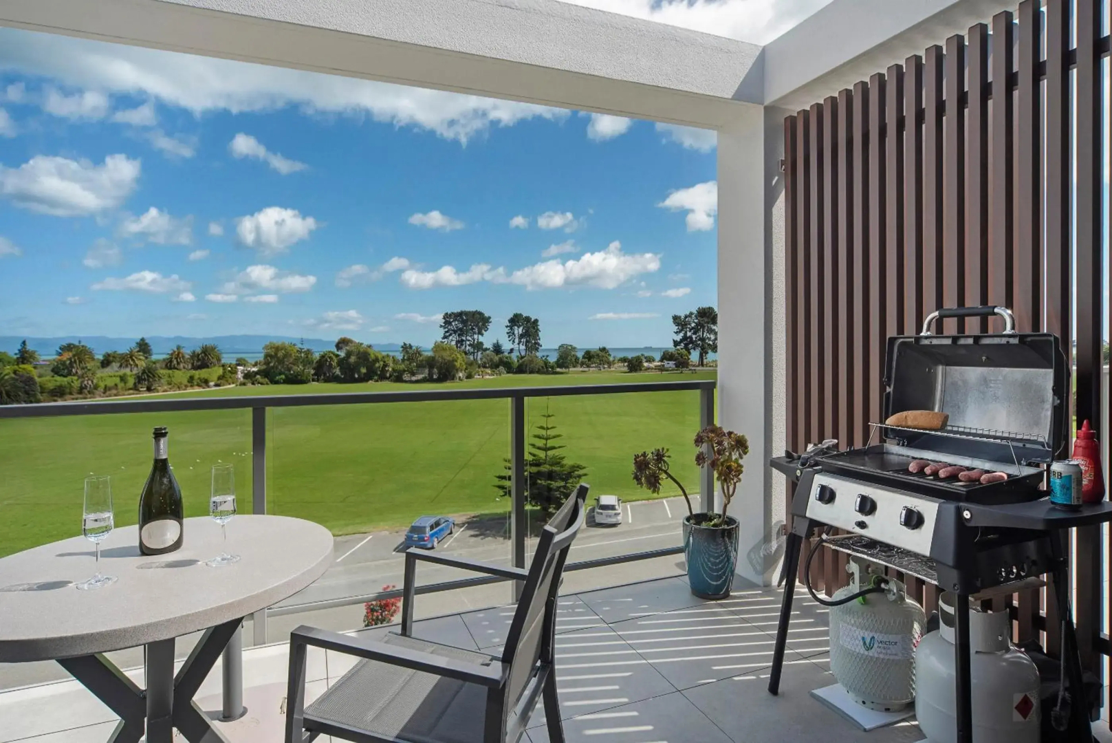 Tahunanui Oceanview Apartment