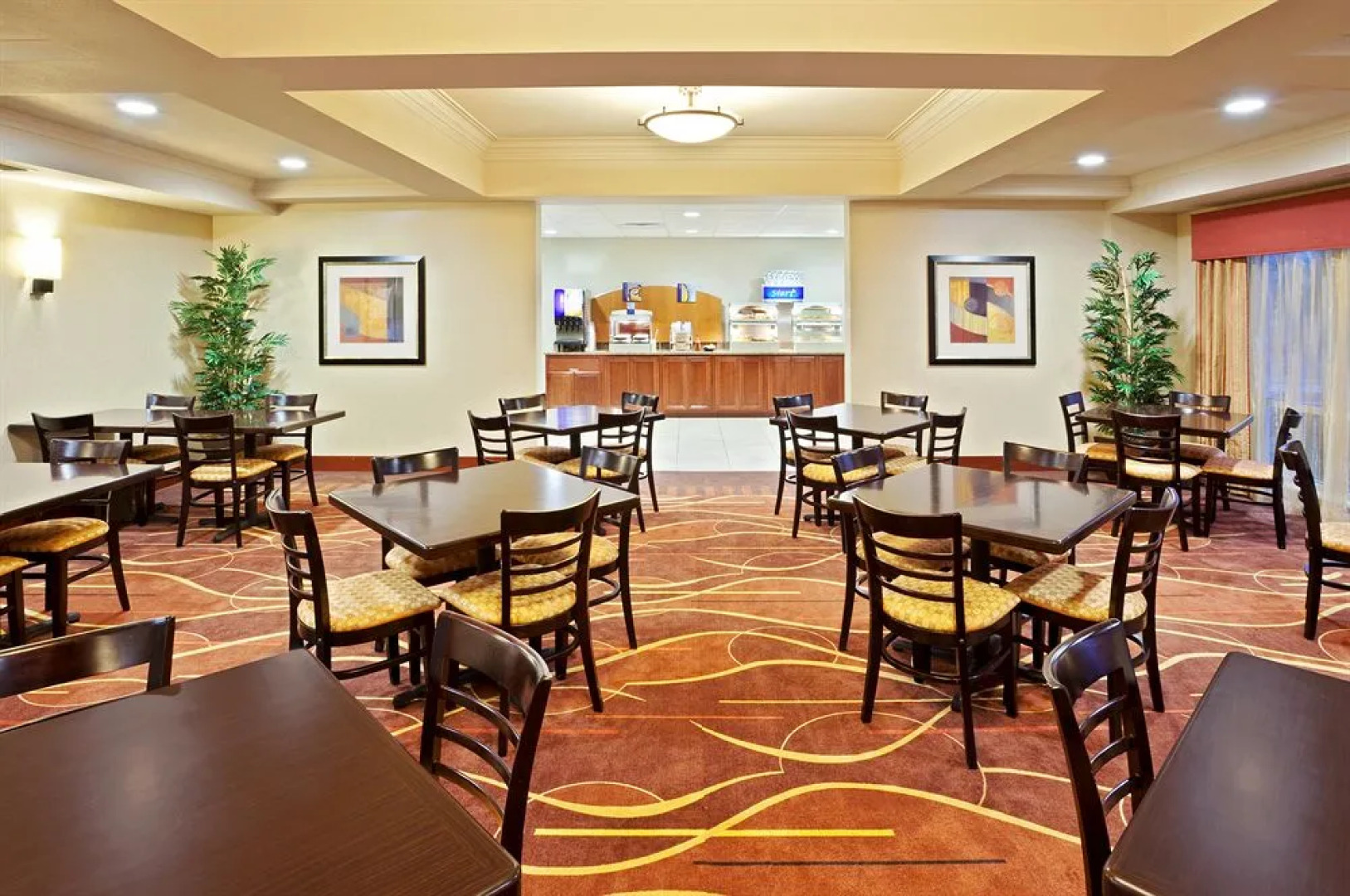 Holiday Inn Express Hotel & Suites Chehalis - Centralia