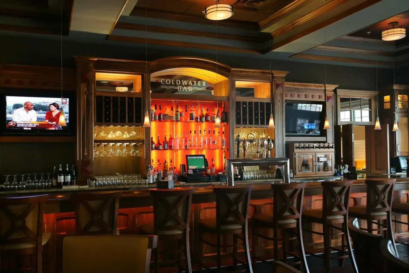 Watkins Glen Harbor Hotel