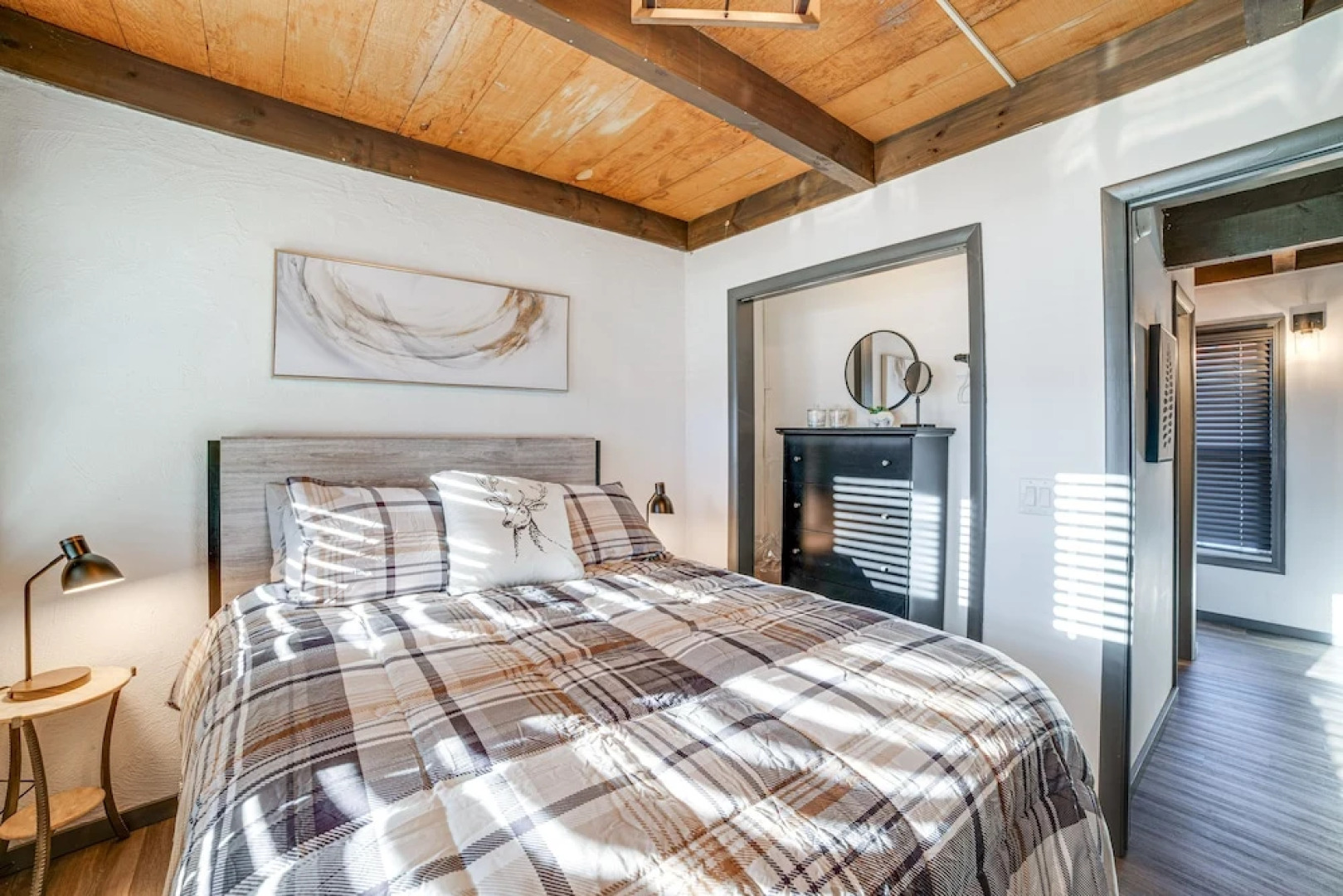 Chic Greek Peak Ski Resort Townhome w/ Balconies!