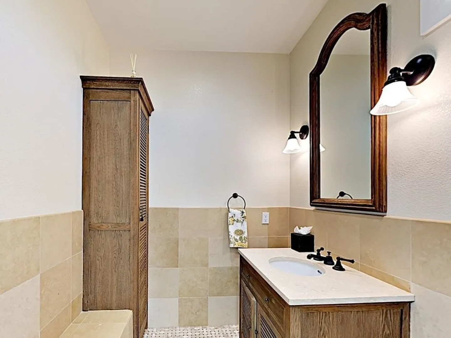 399 Treehaven Ln Home