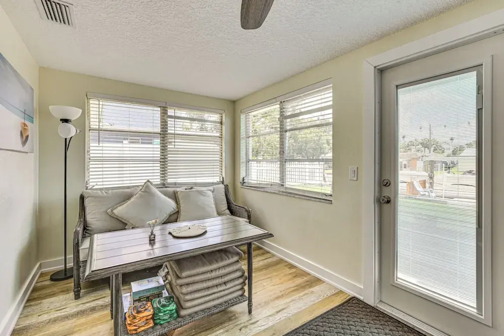 Swim, Fish & Relax: Port Richey Gem w/ Yard!