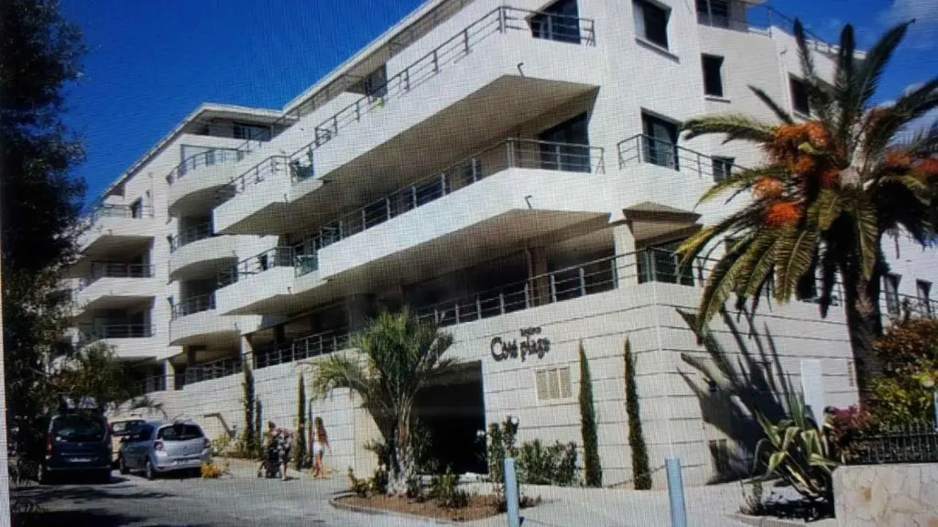 appartement T3 terrasse vue mer pieds dans l eau