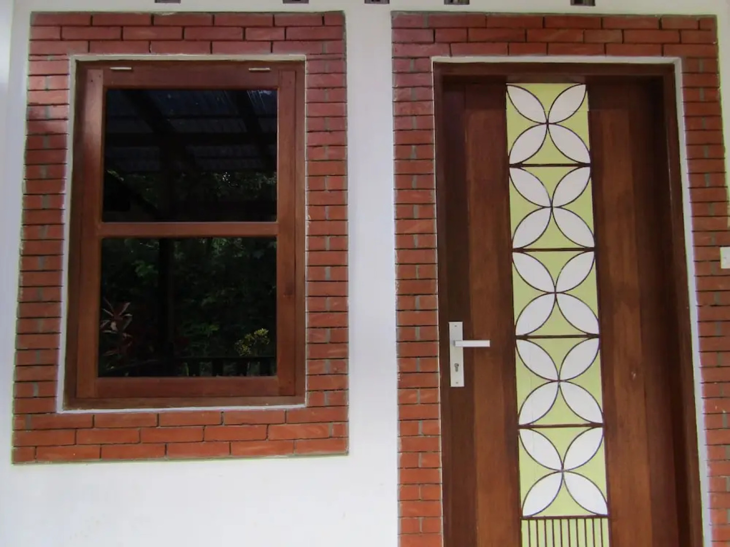 Penginapan Udin Syariah Bukit Rhema by Zuzu