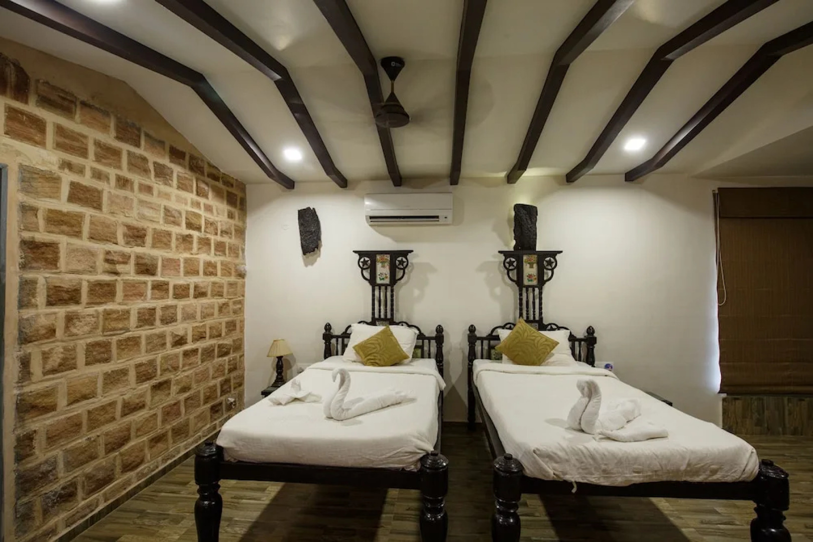 Gir Lions Paw Resort With Swimming Pool