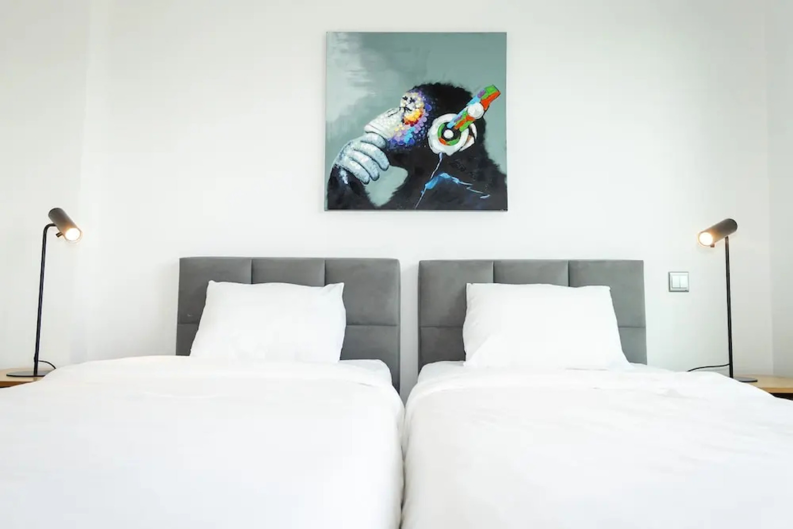 Modern and Luxurious Apartment in a Prime Resort