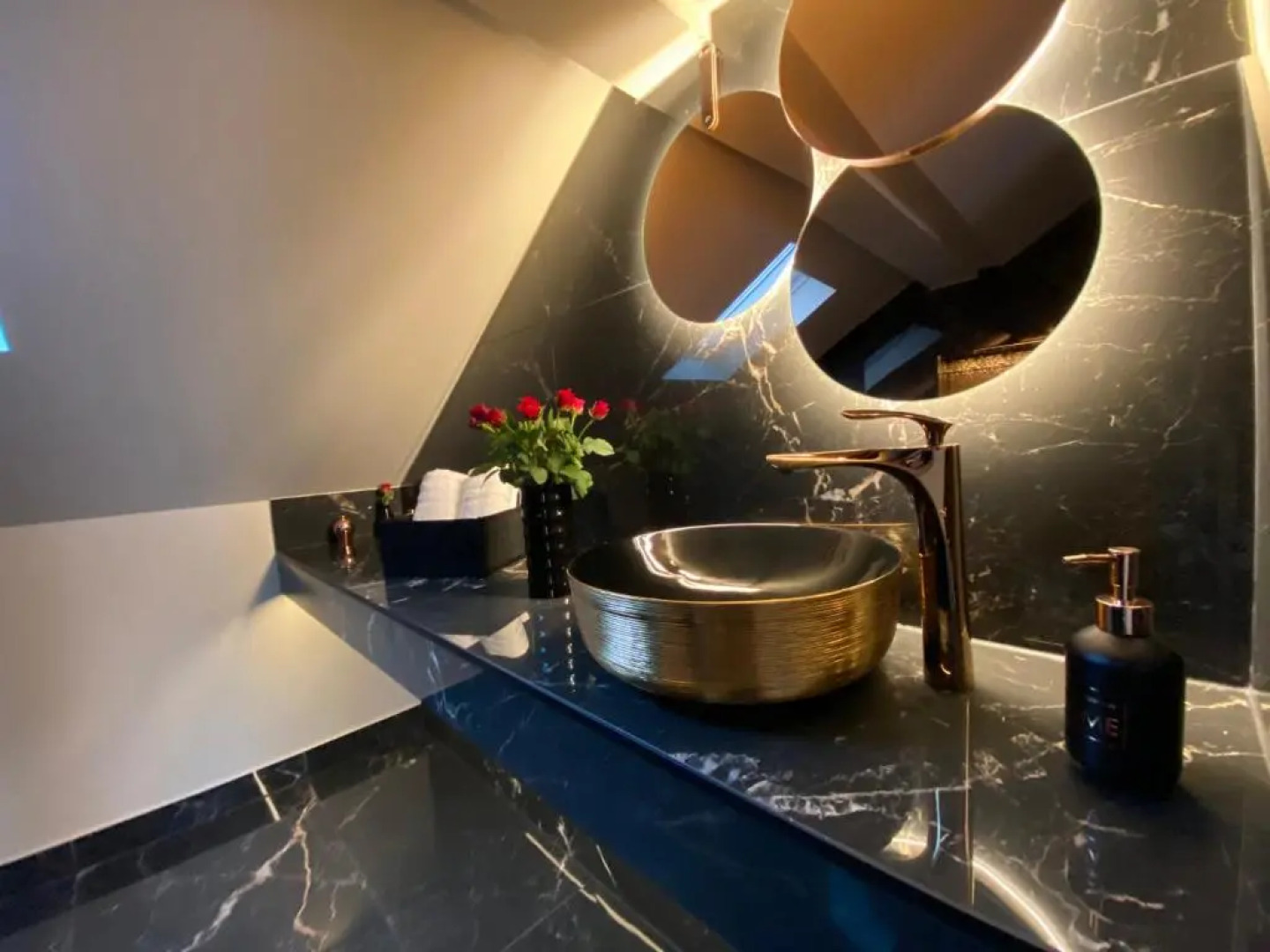 Magnifique Villa le89golden jacuzzi et sauna privatif