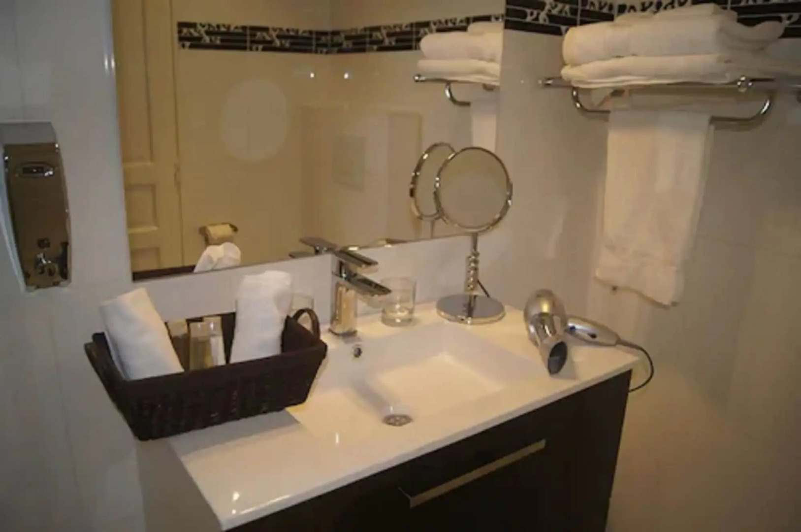 Отель Regina Montmartre