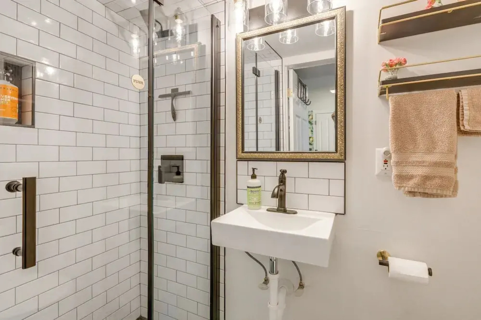 Charming Getaway < 1 Mi to Downtown Lambertville!