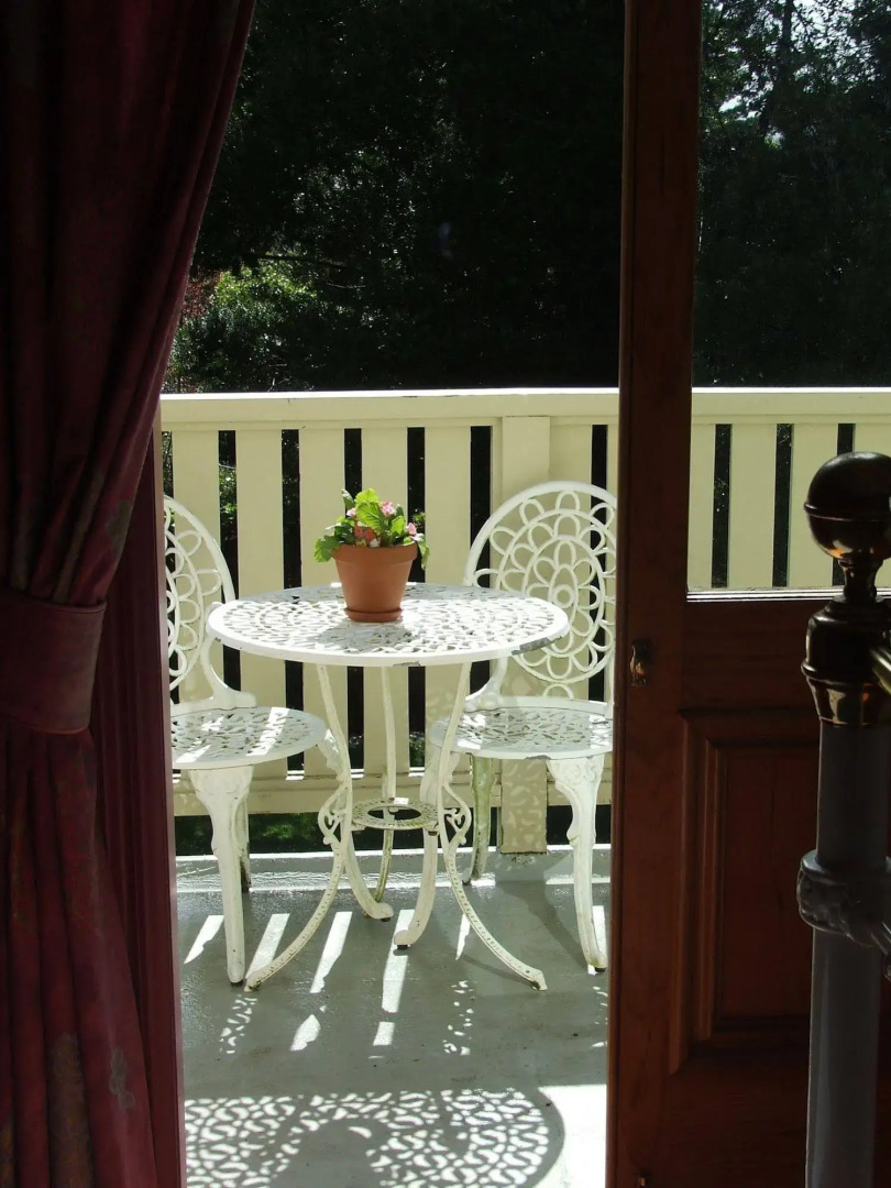 Tairoa Lodge & Cottage