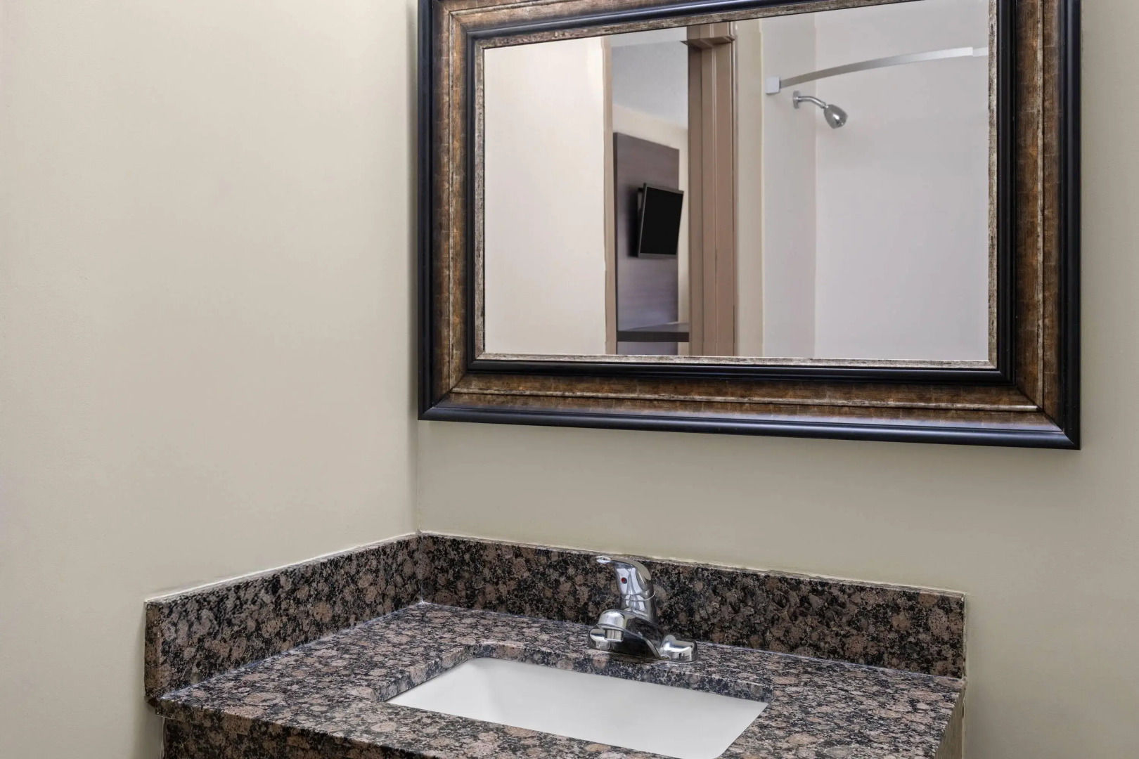 Super 8 by Wyndham Hagerstown I-70