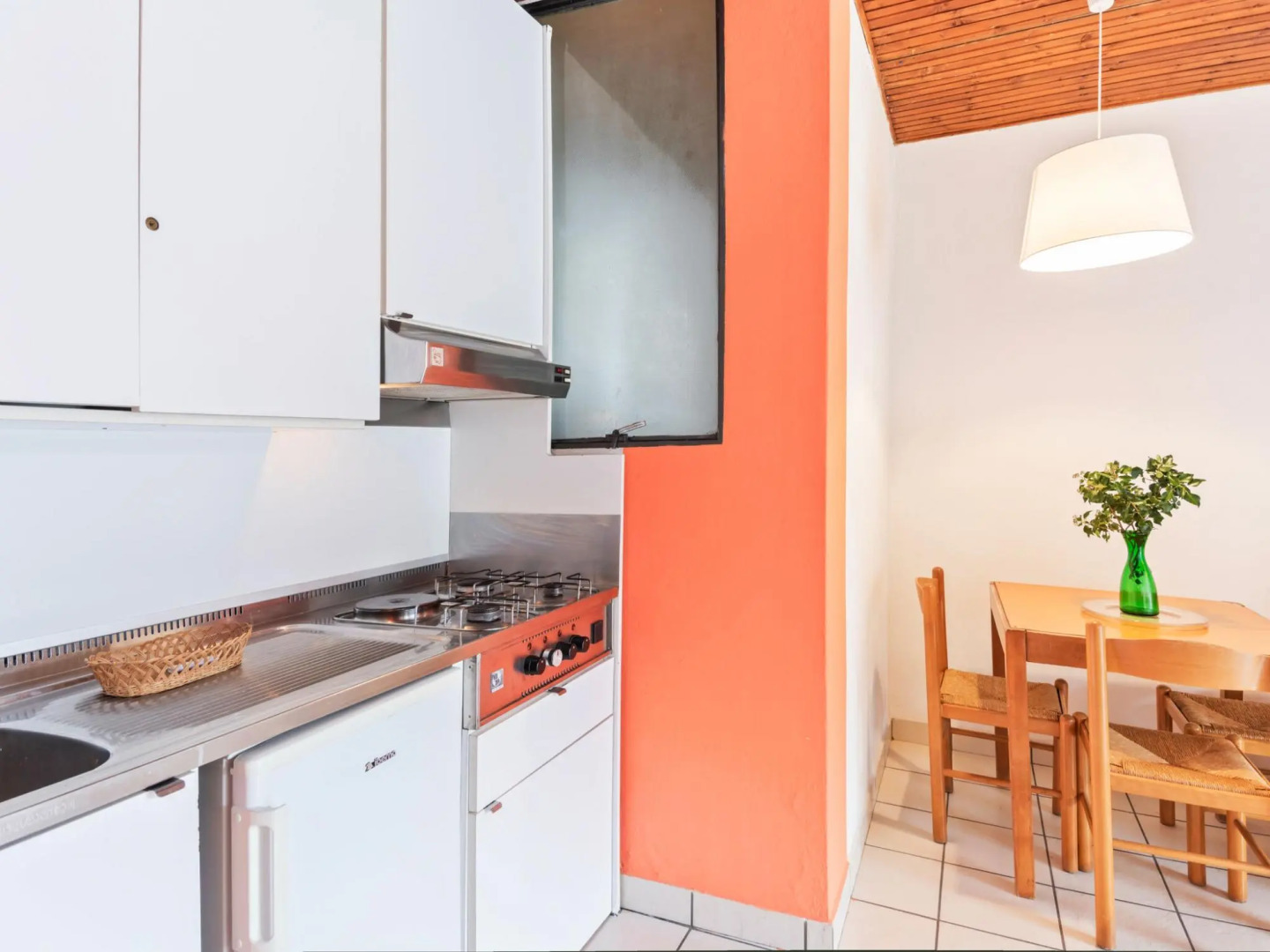 Holiday Home with Balcony for 2-4 People by Lake Como near Pognana Lario