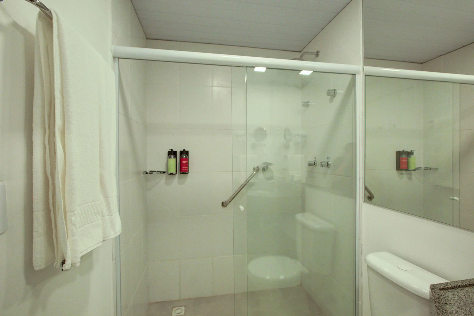 Summit Suítes Hotel Cruzeiro