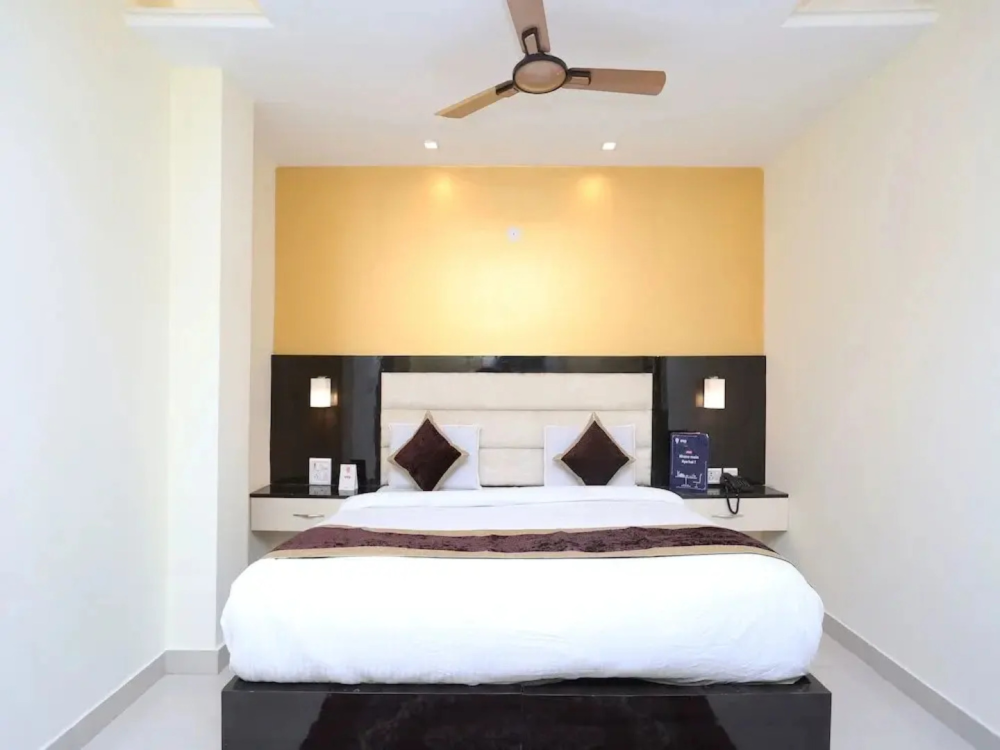 Century Grand By OYO Rooms
