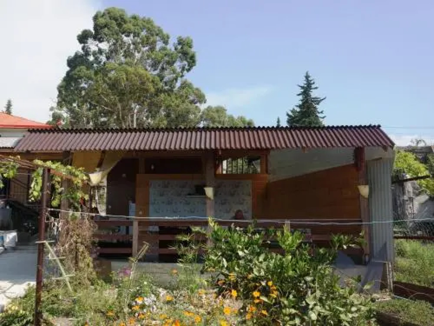 Guest house on Shaumyana