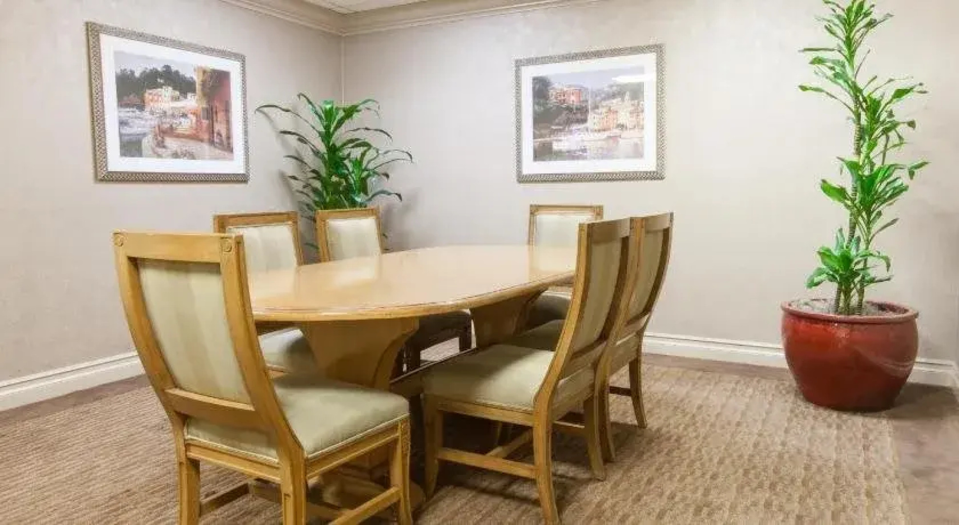 Oakwood Toluca Hills