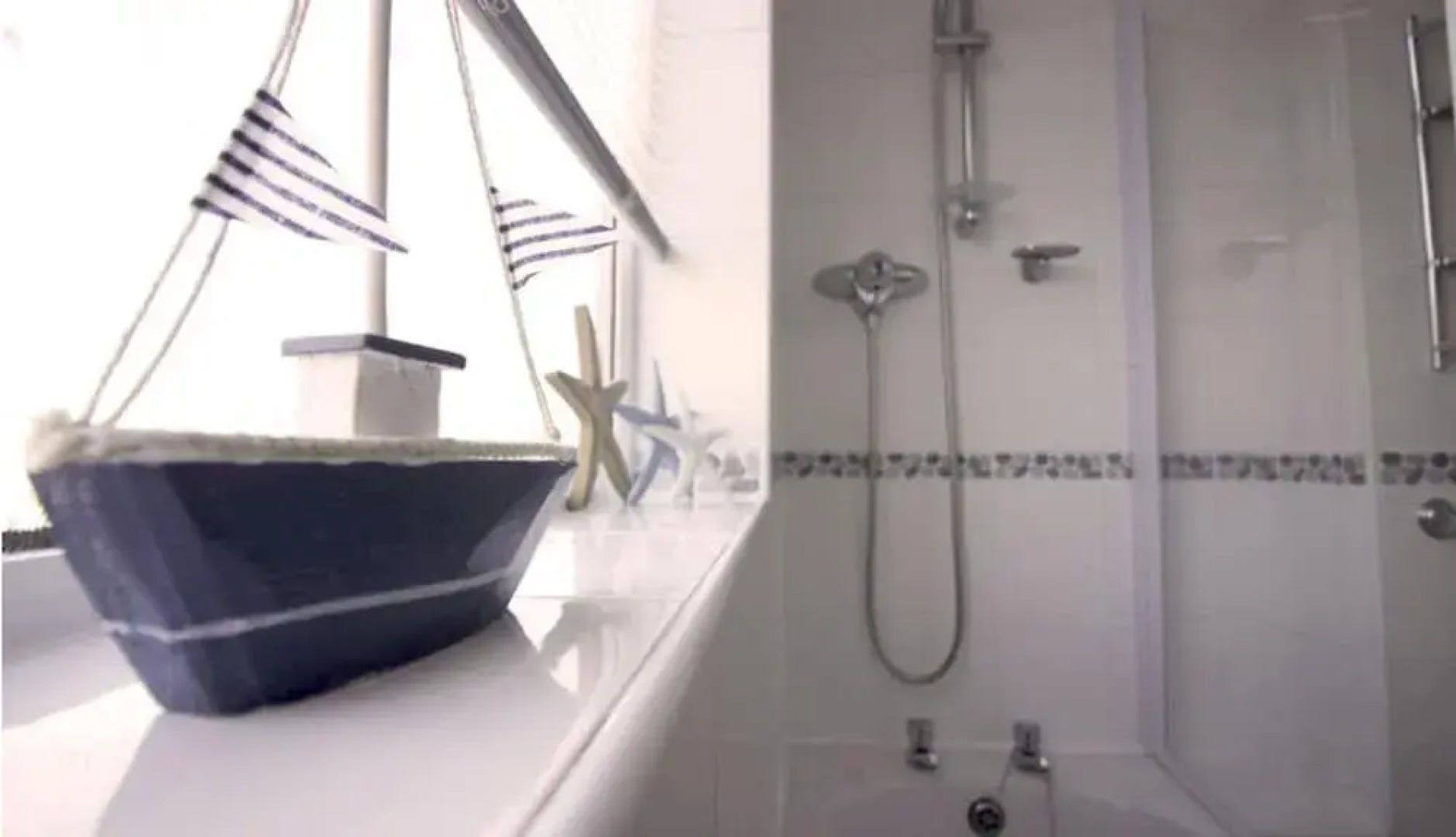 RoomTel - Brook House