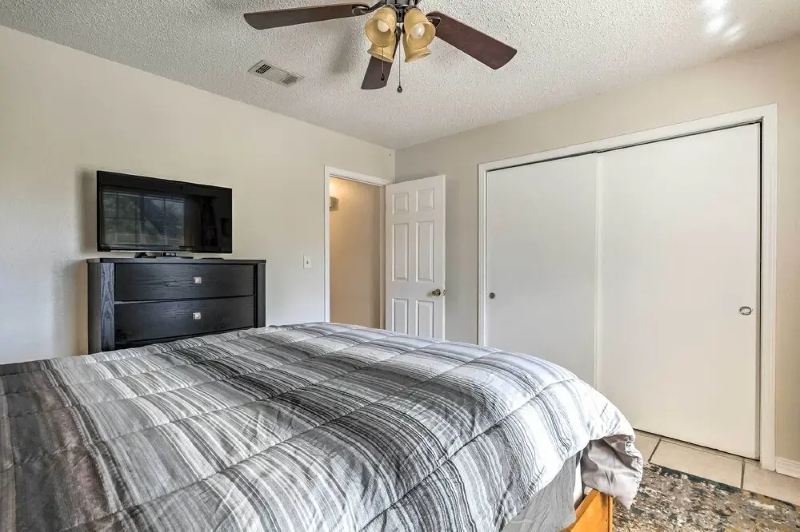 Sun-kissed Vacation Rental in Pensacola!