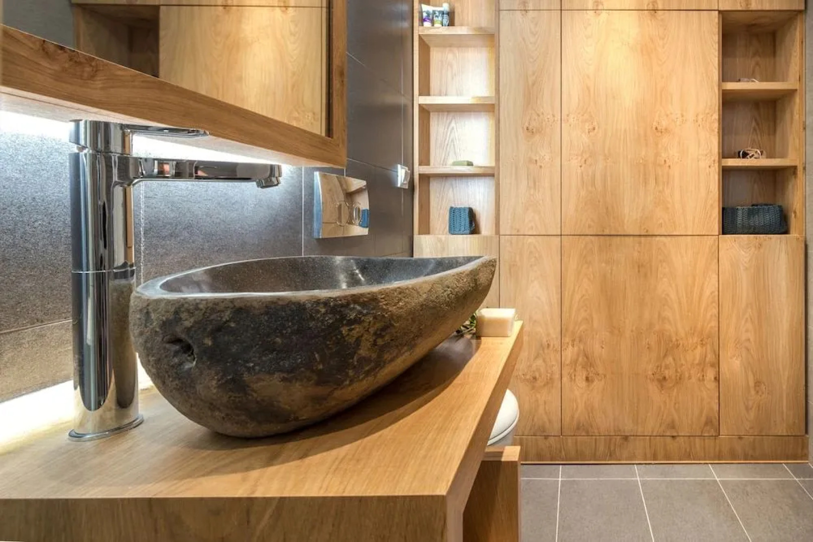 Pasithea Elegant Villa