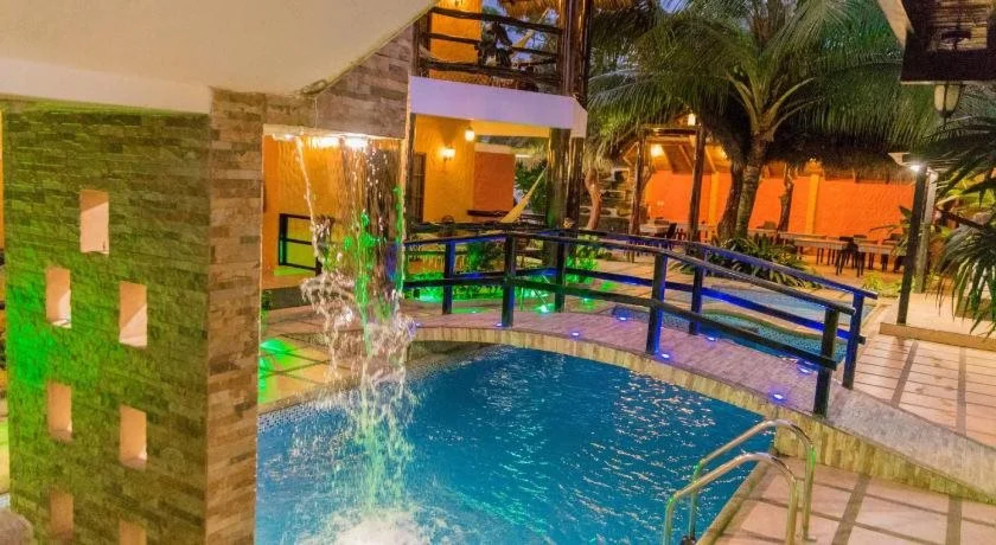 Los Balcones de Mompiche