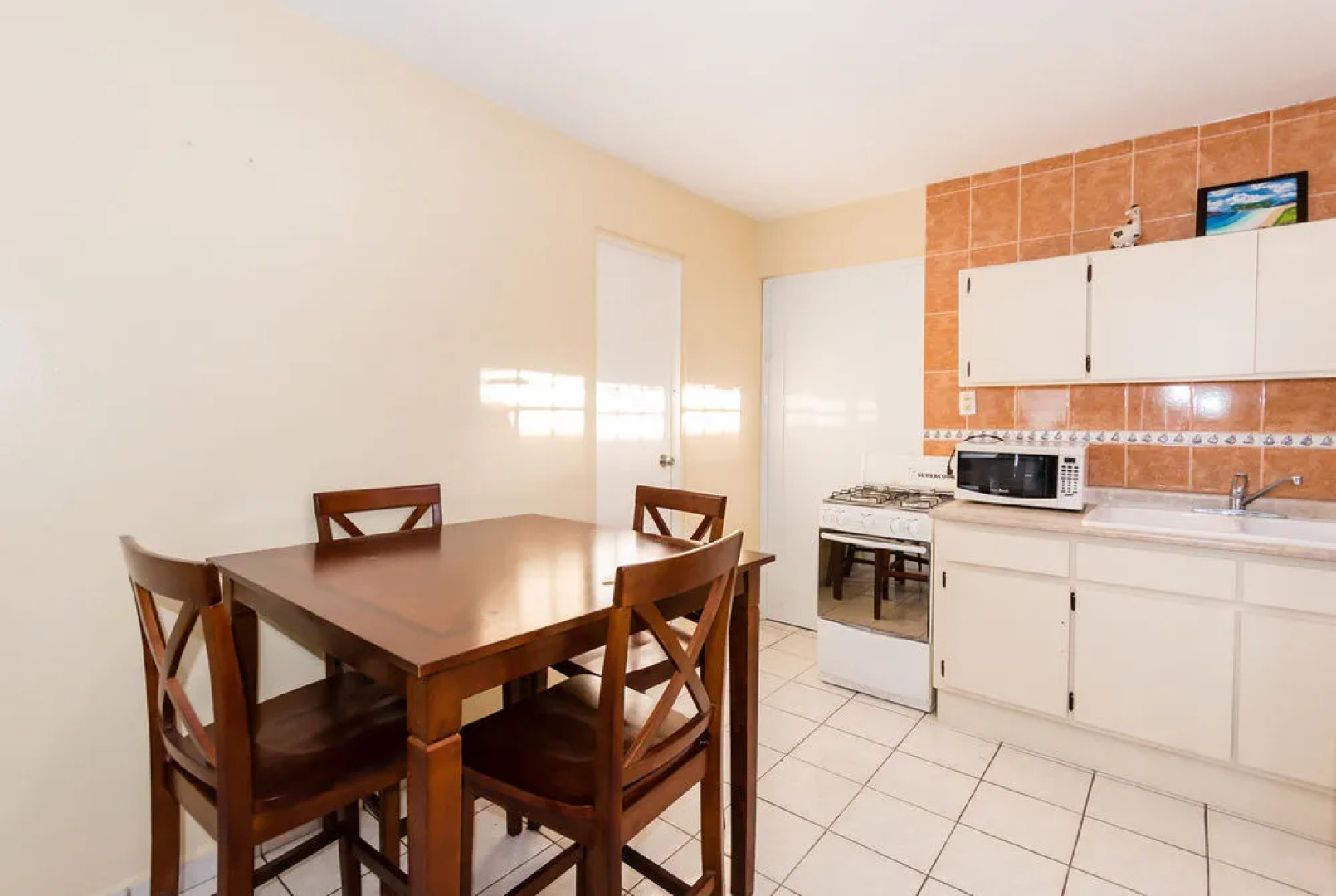 Sol del Atlantico Inn at 681 Ocean Drive