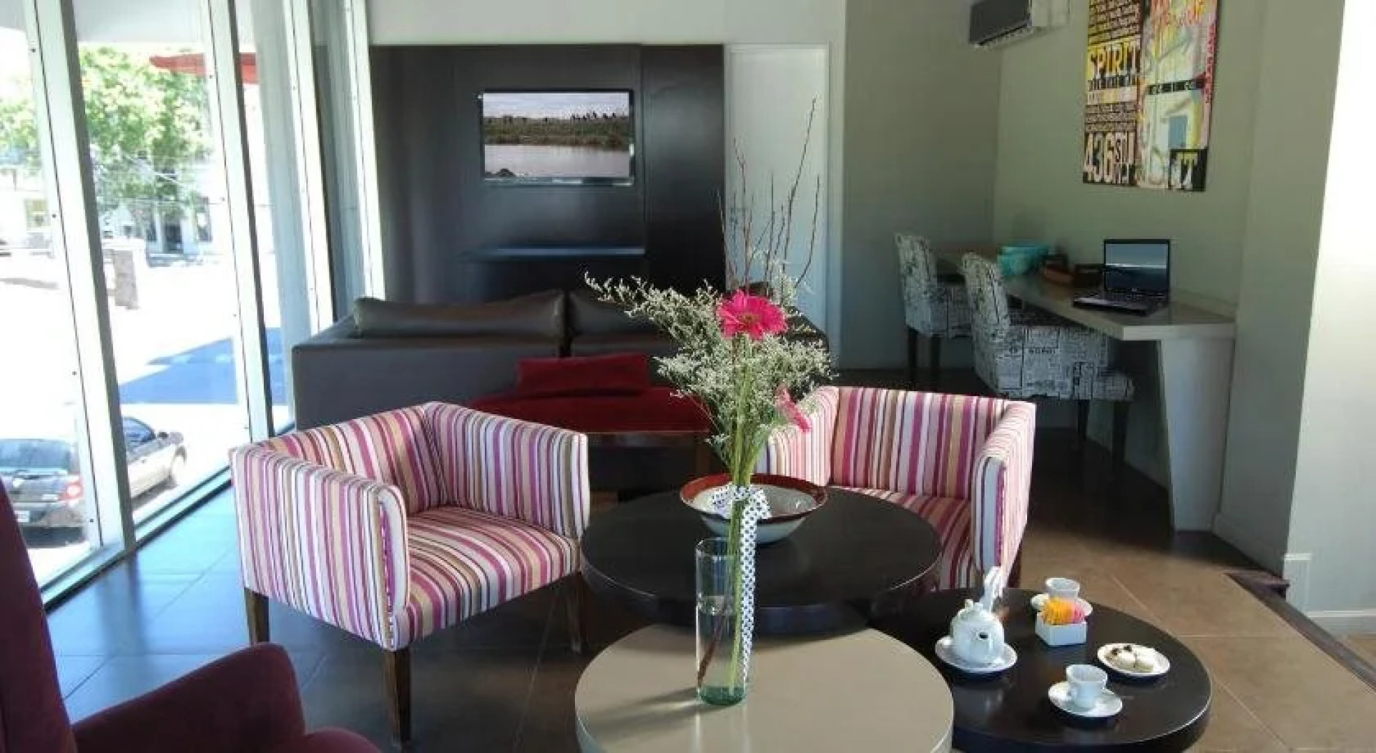 Plaza Suites Campana