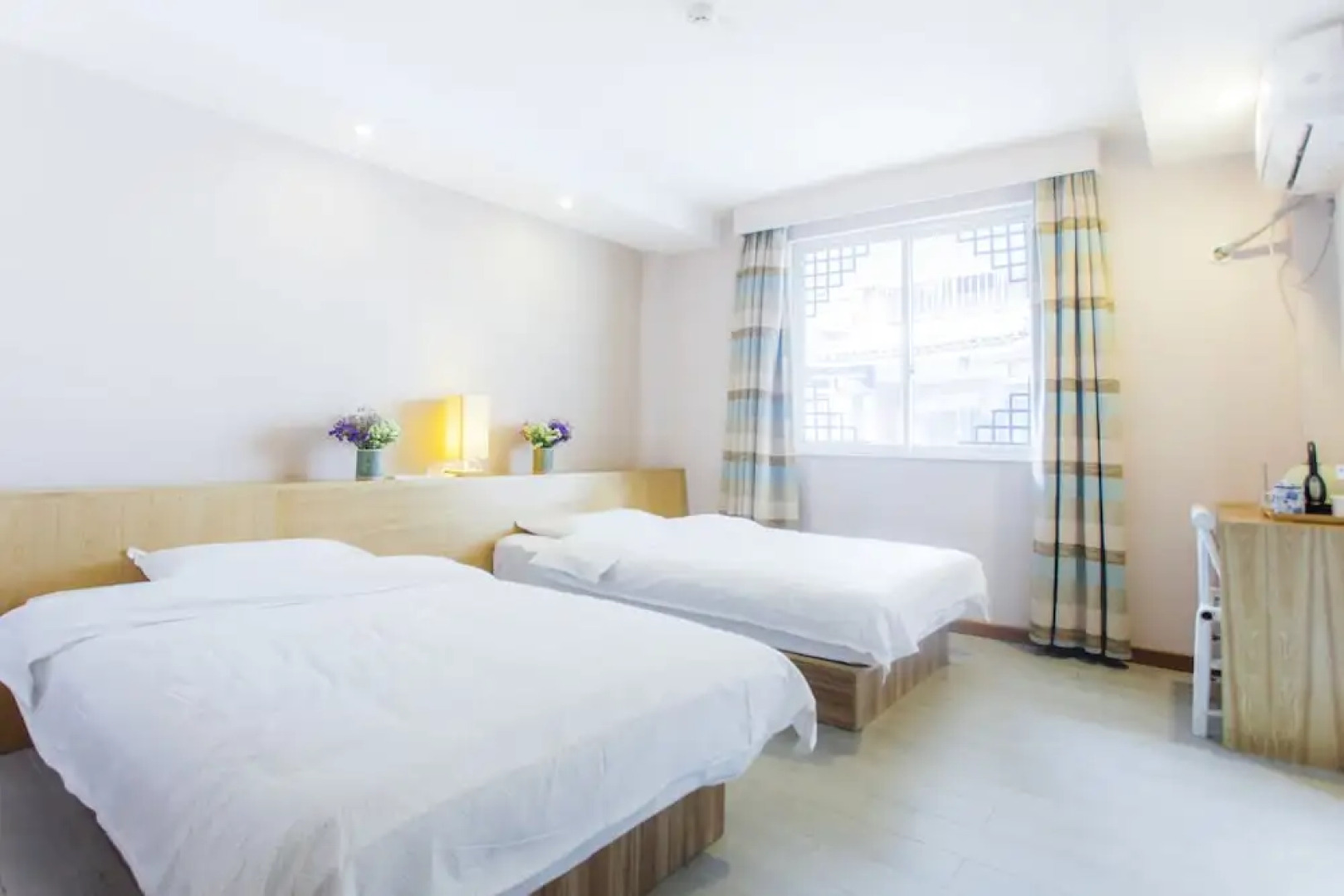 Yangshuo Travelling With Hostel