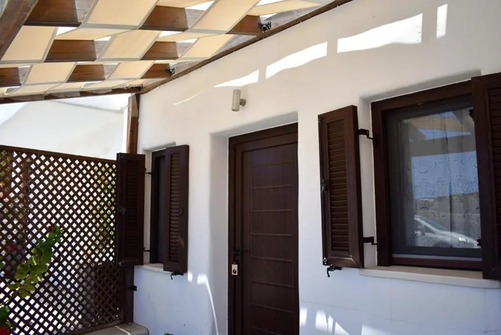 Tzamaros Studios Kythnos