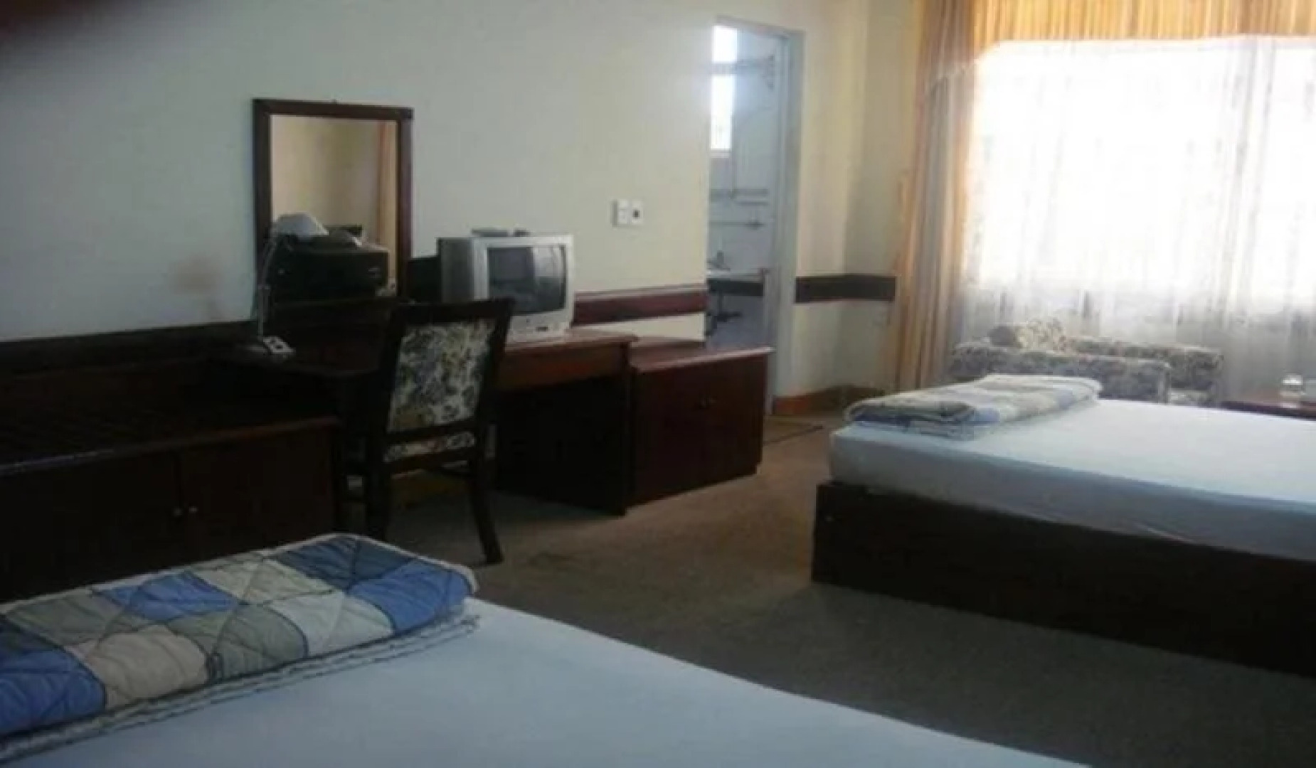 Khách Sạn Cosevco Nhật Lệ