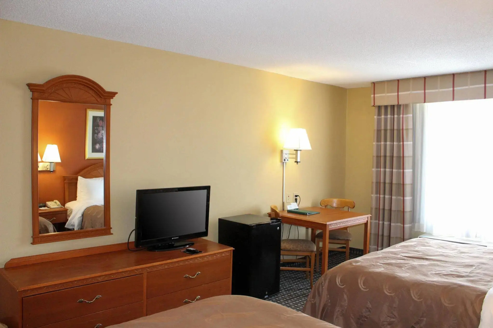 Quality Inn & Suites Cincinnati Sharonville