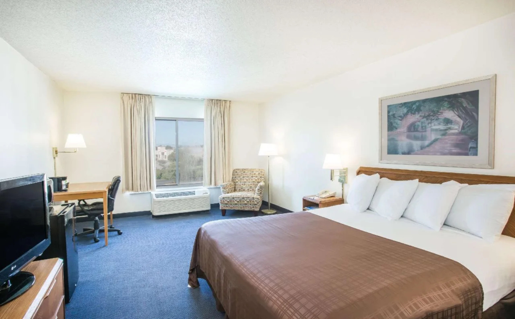 Baymont Inn & Suites Wilmington