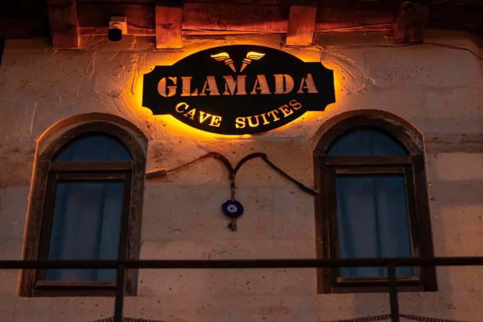 Glamada Cave Suites