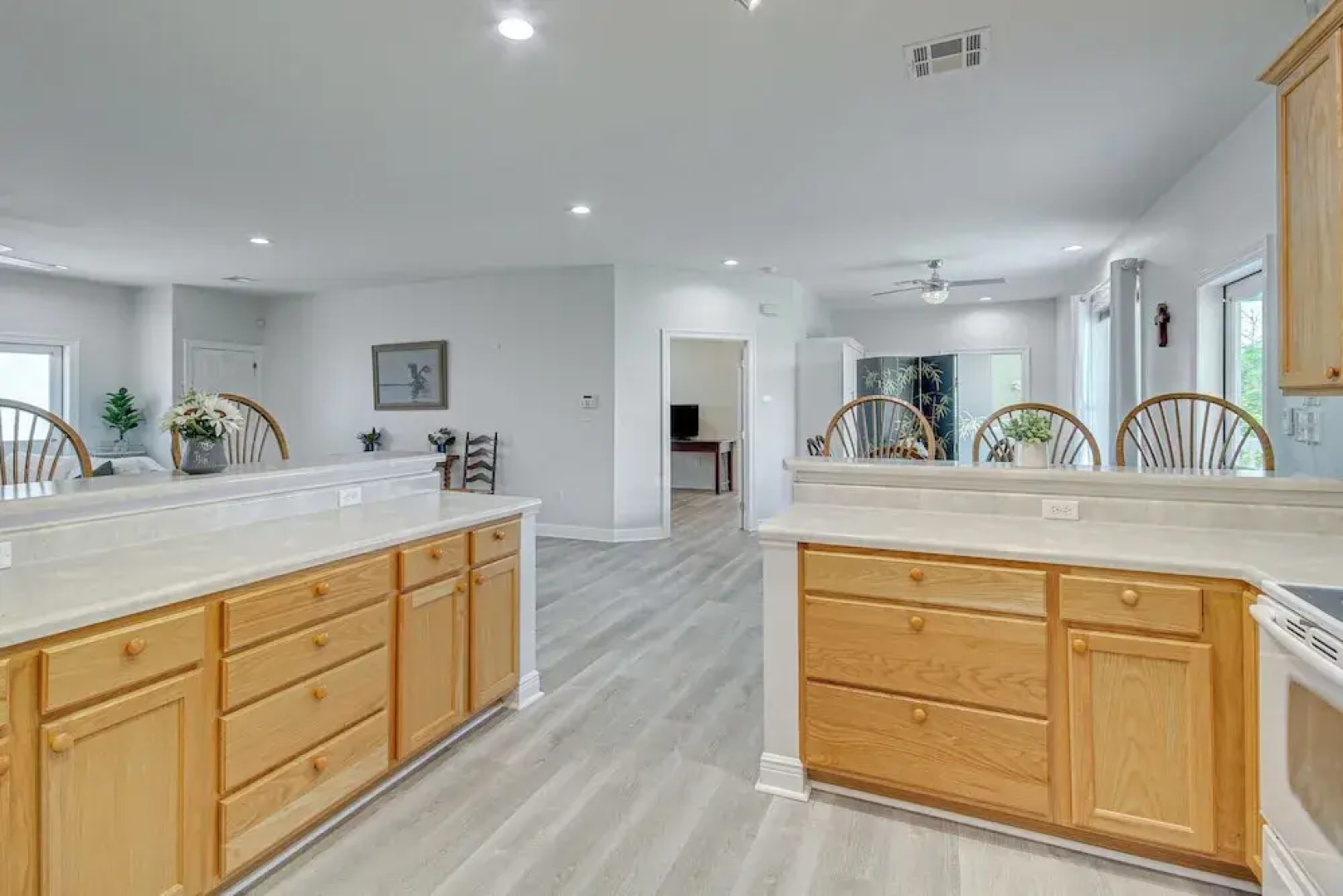 Waveland Vacation Rental - Walk to the Beach!