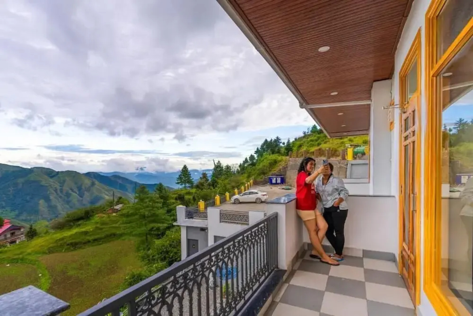 The Hosteller Chakrata