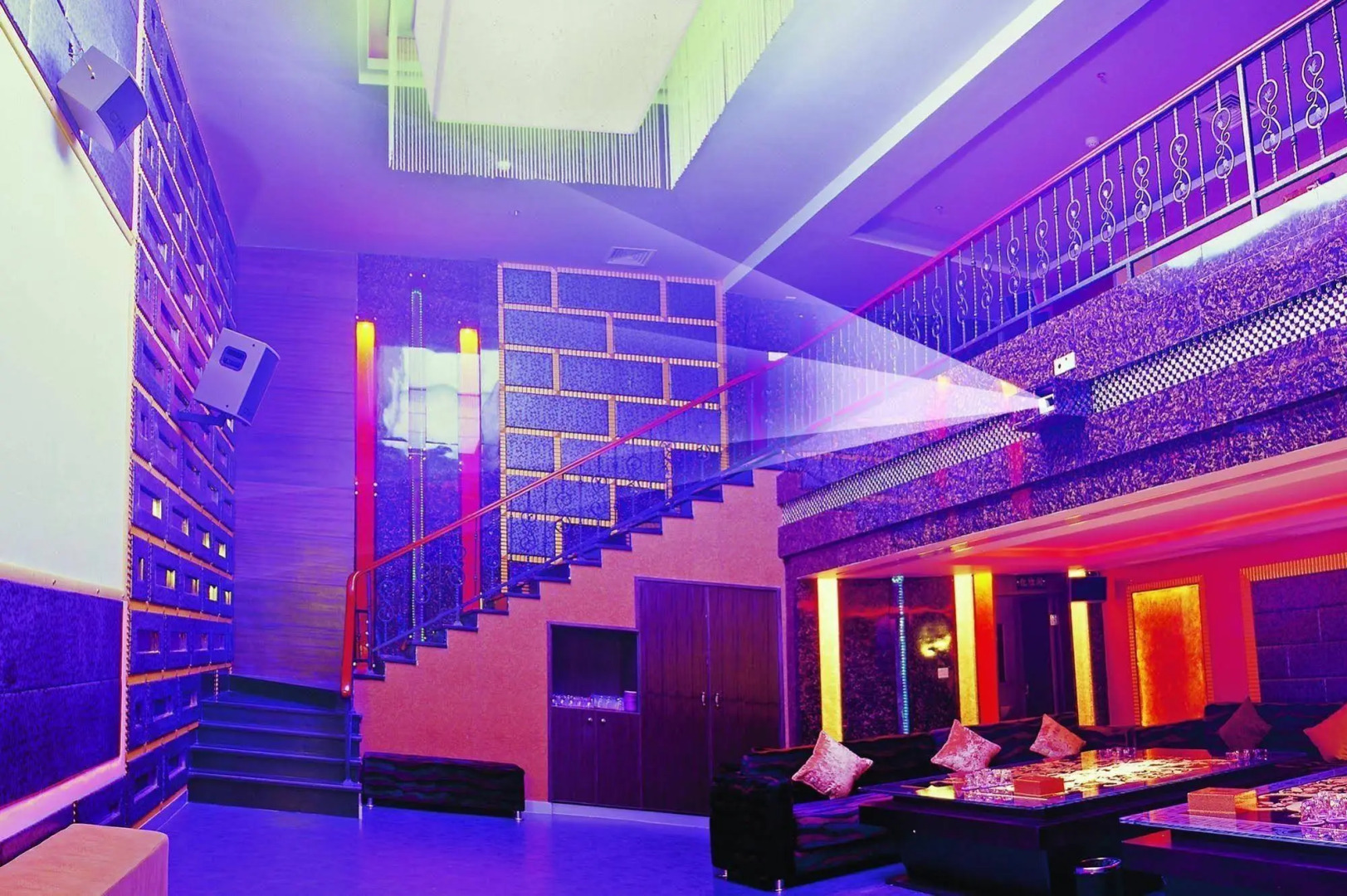 Jiang Men Palace International Hotel