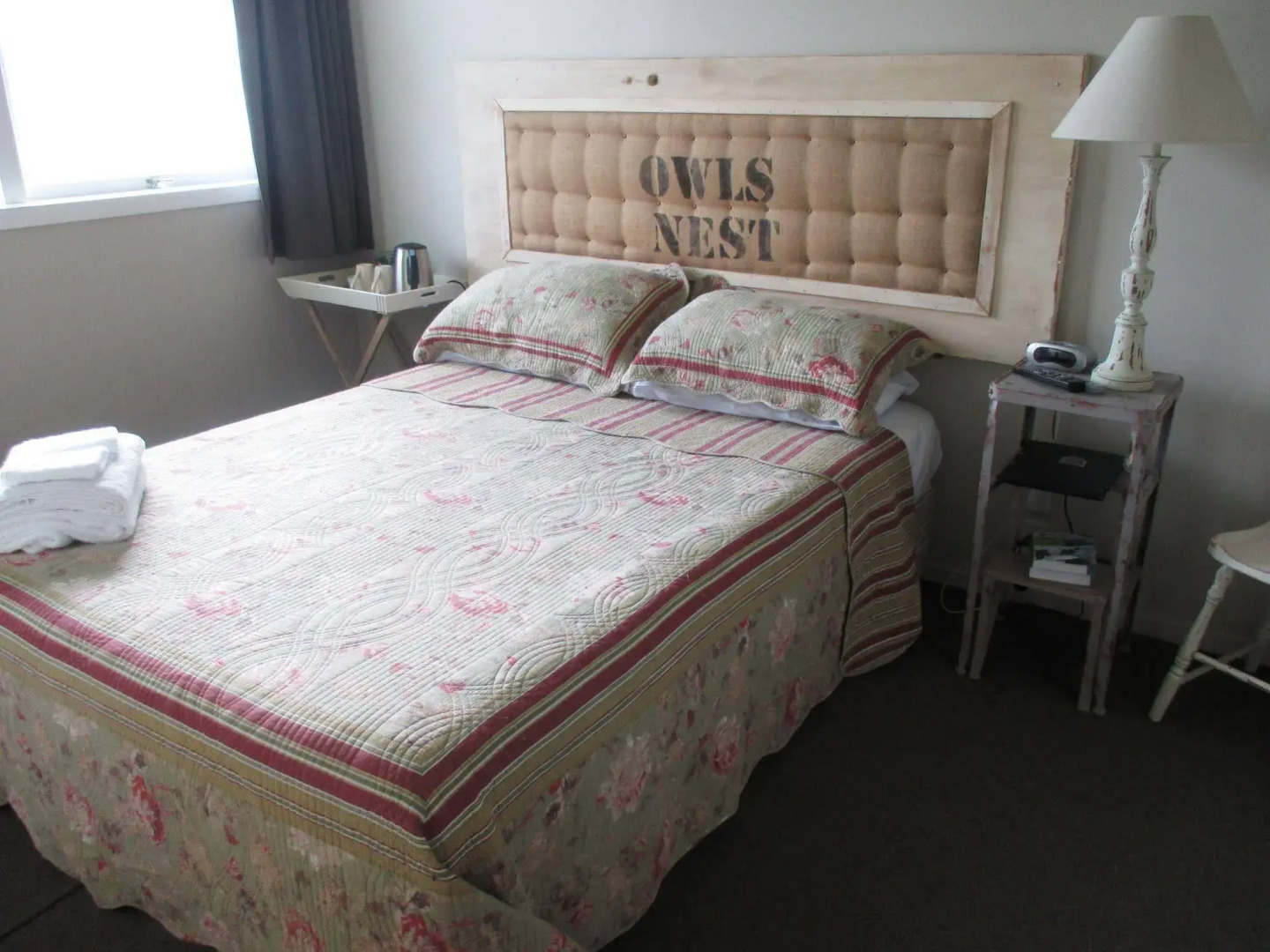 Fat Owl Motel, Bar & Eatery