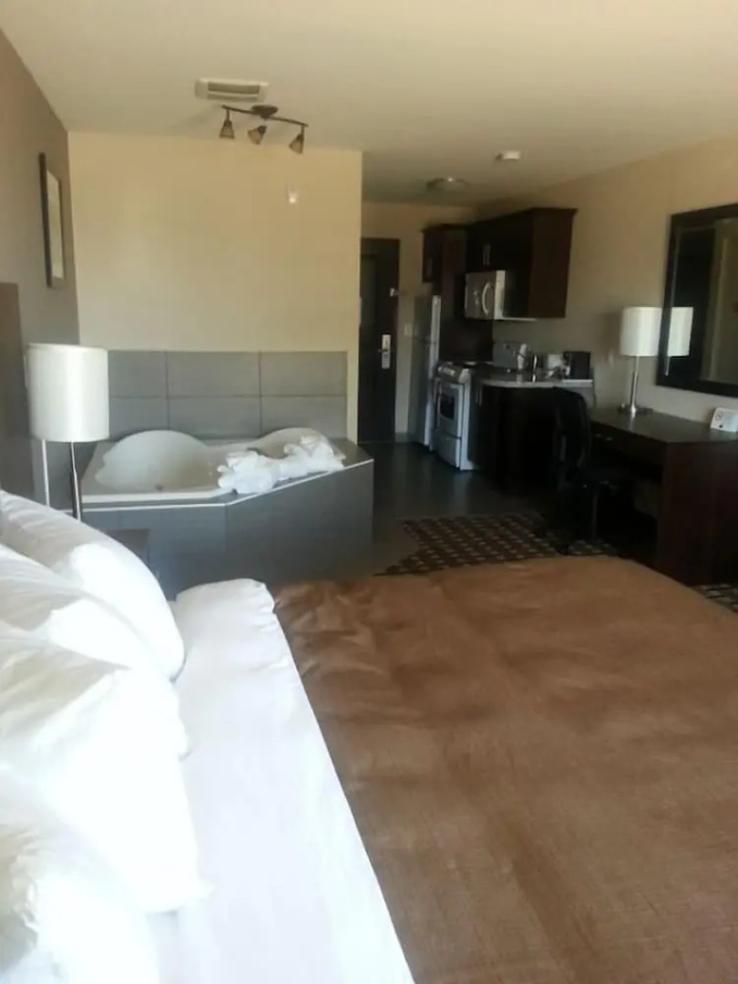 Western Star All Suites Carnduff