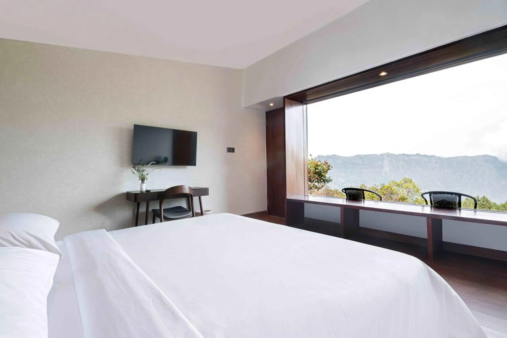 Premier Inn Dubai Ibn Battuta Mall