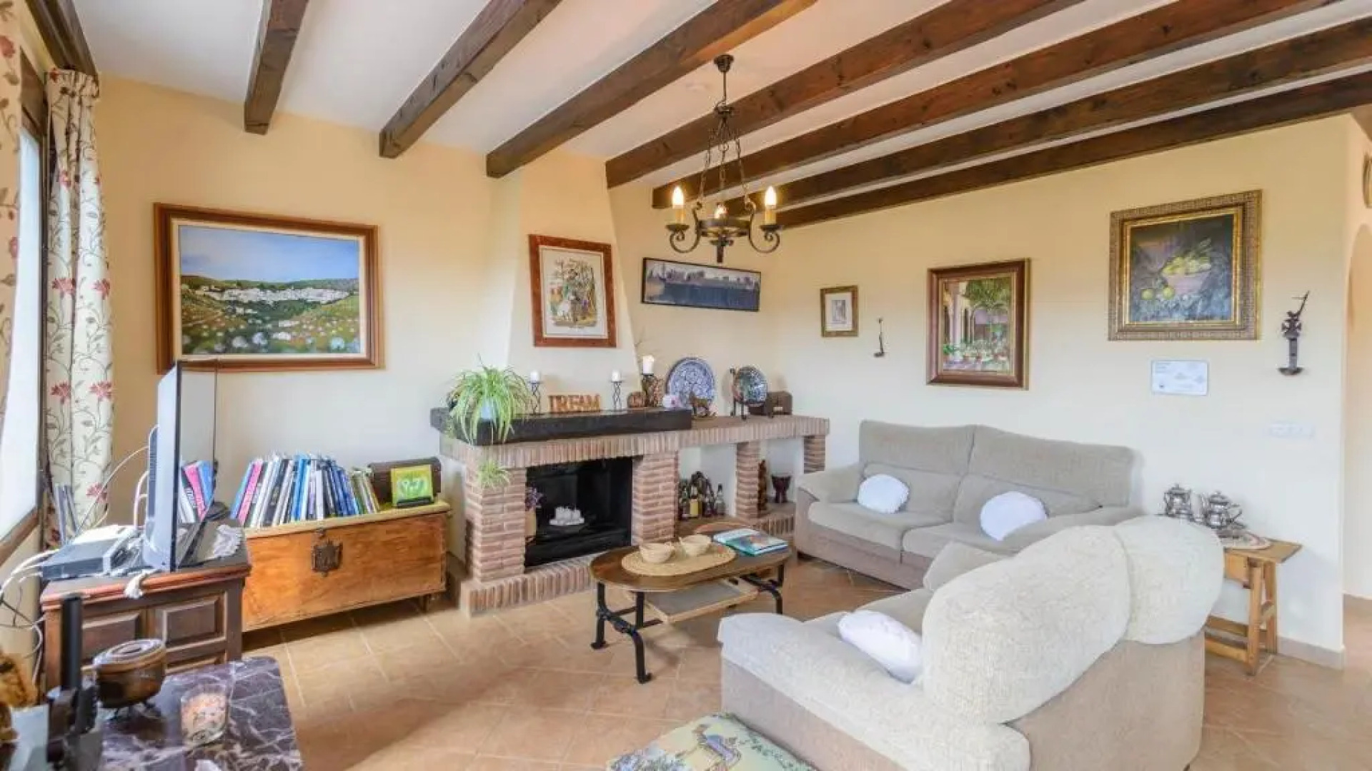 Villa Luz de Luna Guaro by Ruralidays