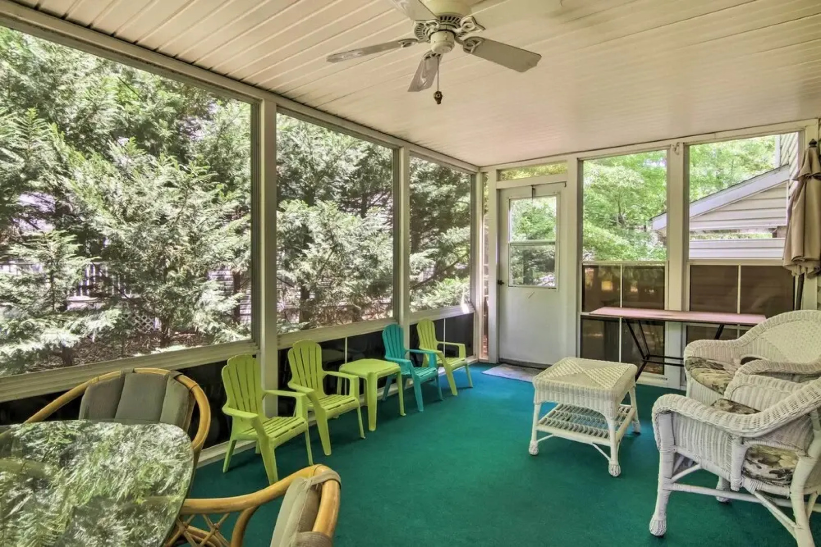 Golf Getaway w/ Pool Access 2 Mi to Bethany Beach!