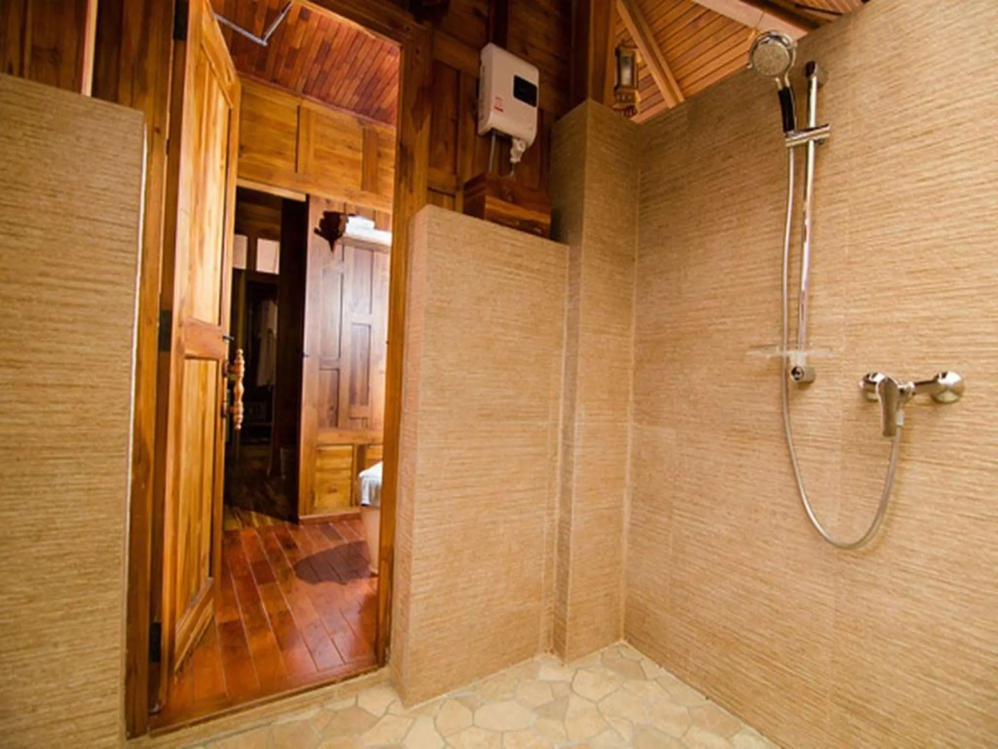 Отель Phi Phi The Beach Resort