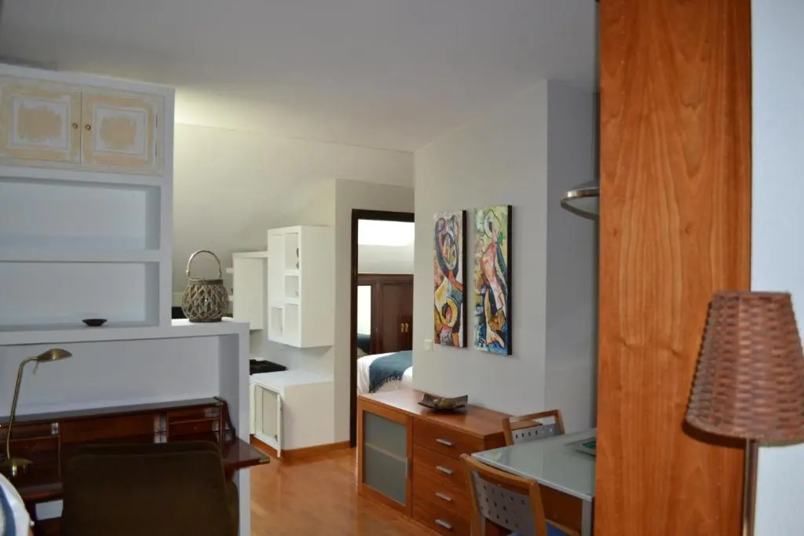 O POLEIRO, A 800 metros de playa america