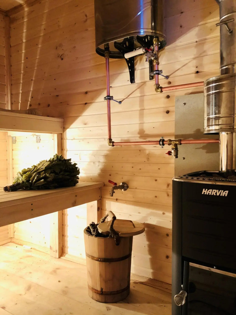 Шале у озера