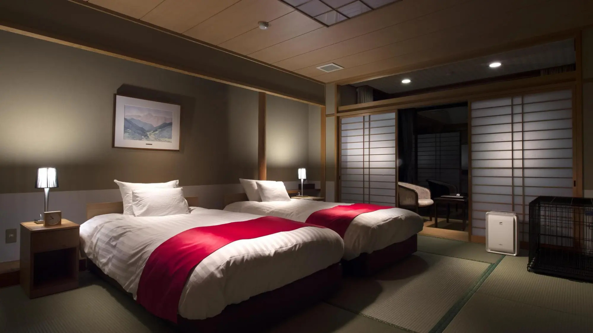 Matsusaka Wanwan Paradise Mori No Hotel