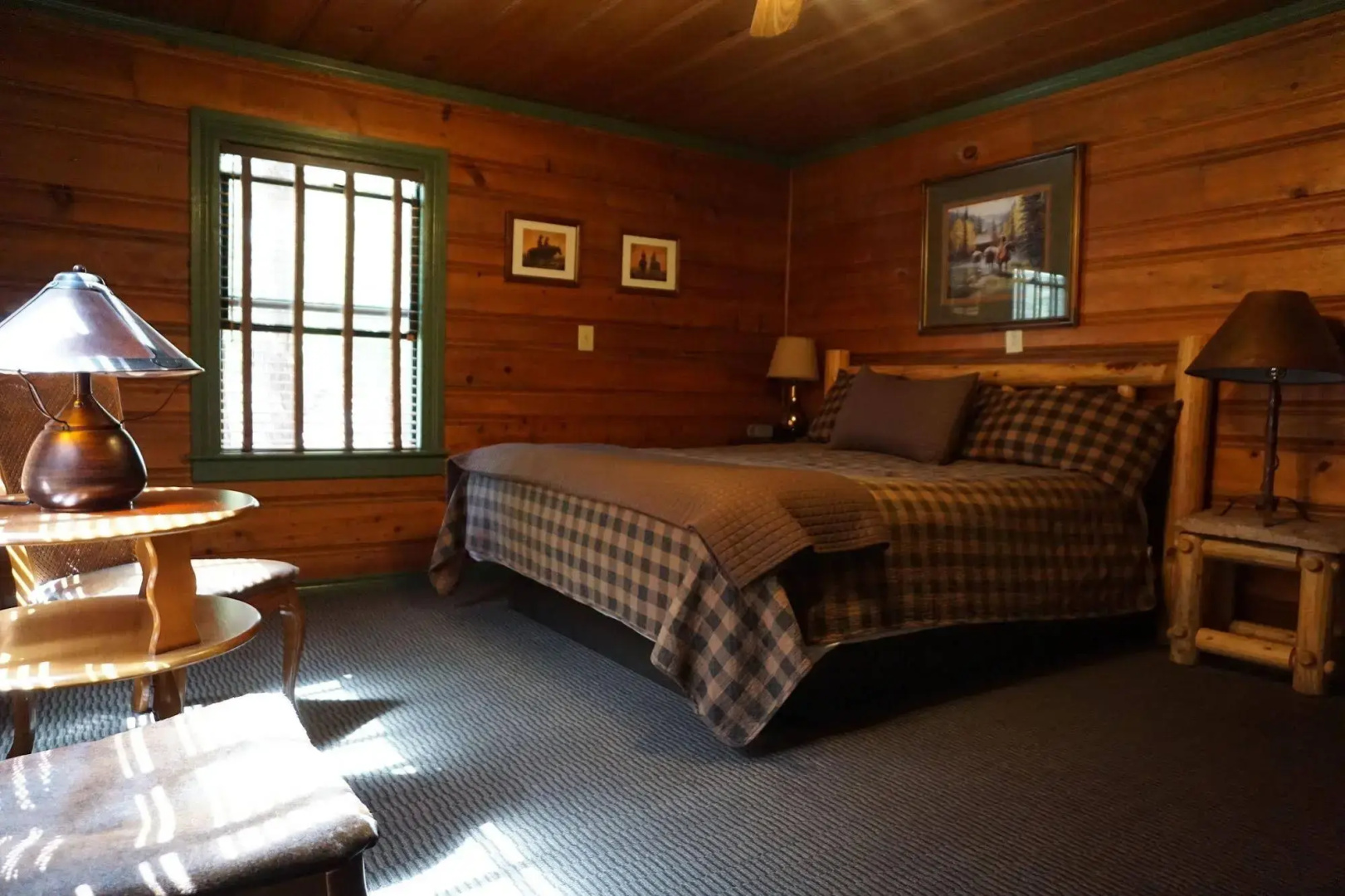 Shaver Lake Village Hotel