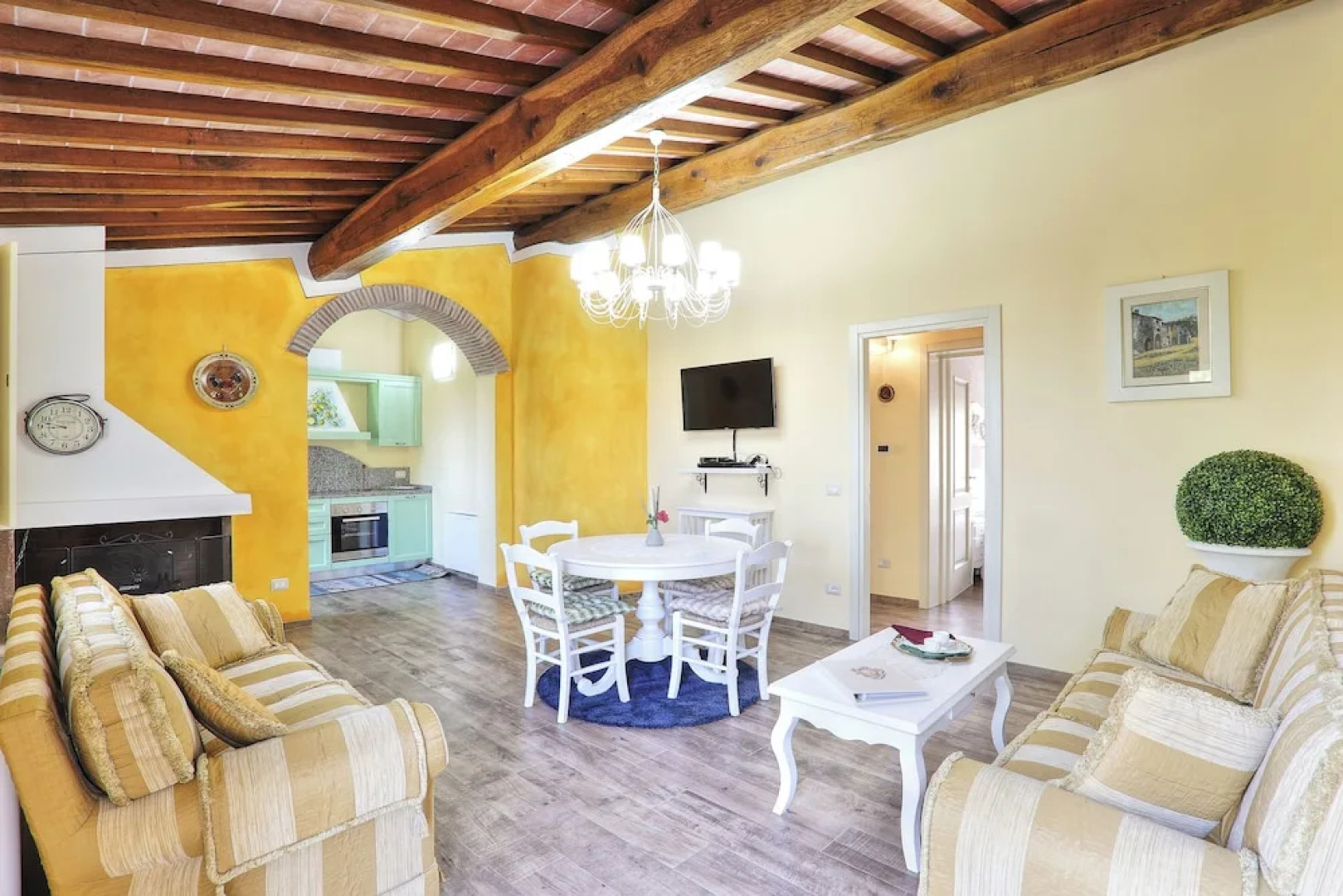 Wonderful Family Suite in Tuscany Near Pisa and Florence - Two Bedrooms 4 pl