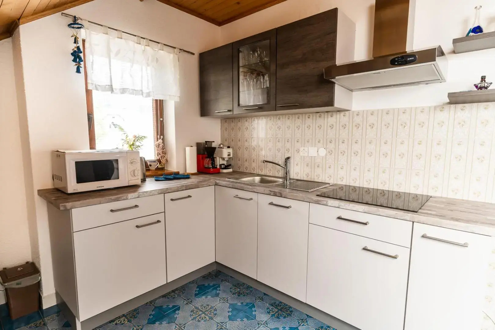 Apartments & Rooms Florjana