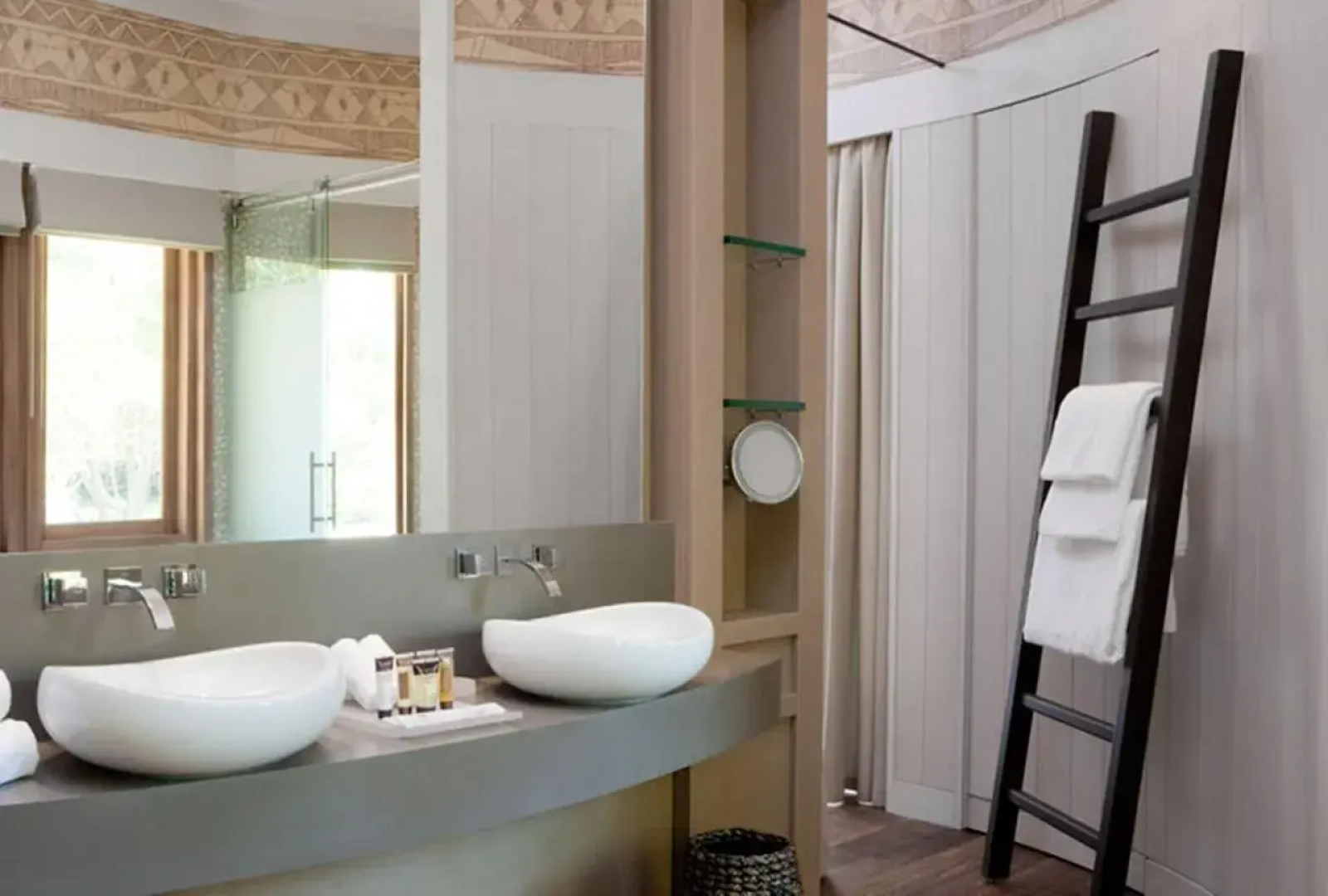 Sheraton New Caledonia Deva Spa & Golf Resort