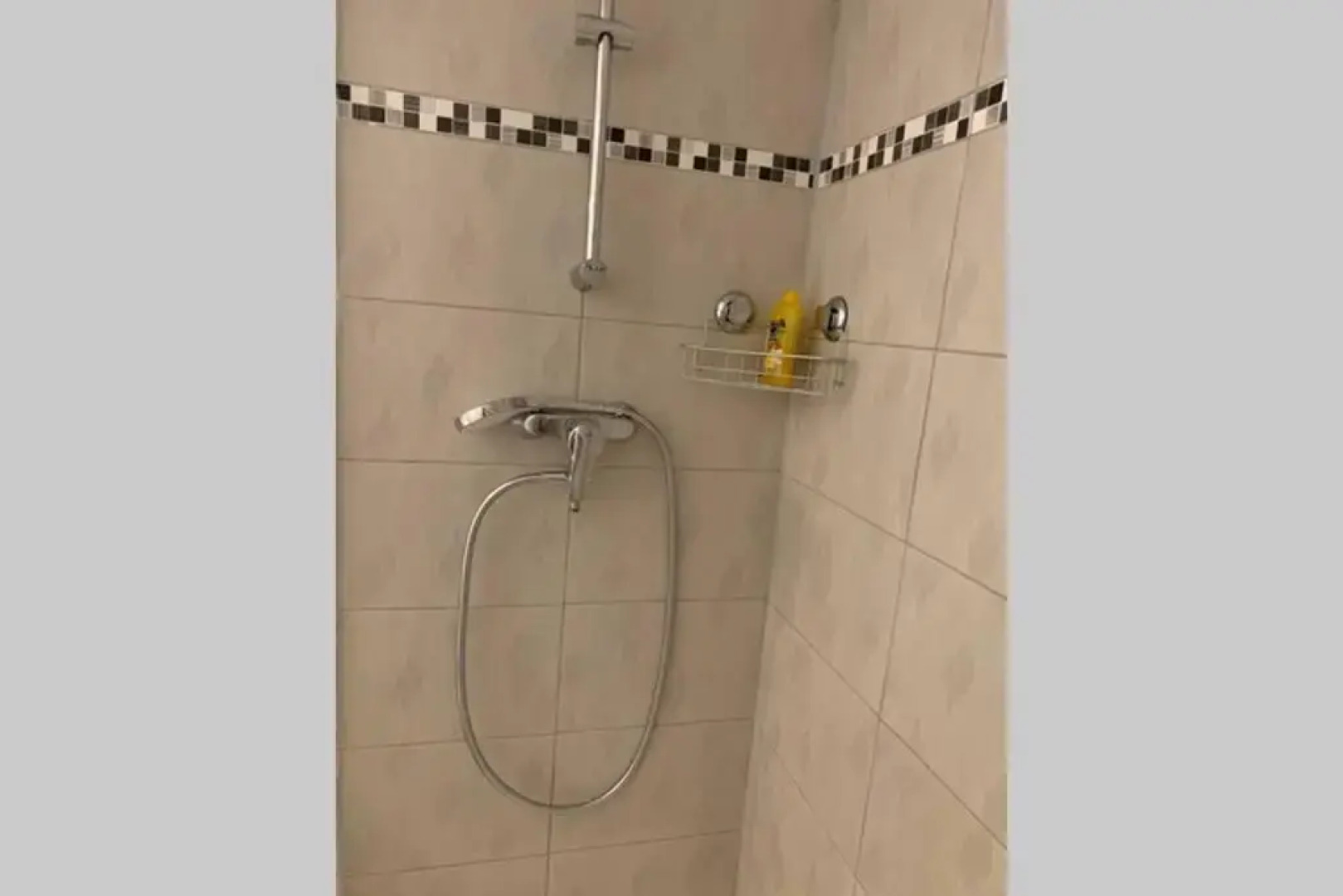 JOLI STUDIO INDEPENDANT 20m² AVEC JARDIN