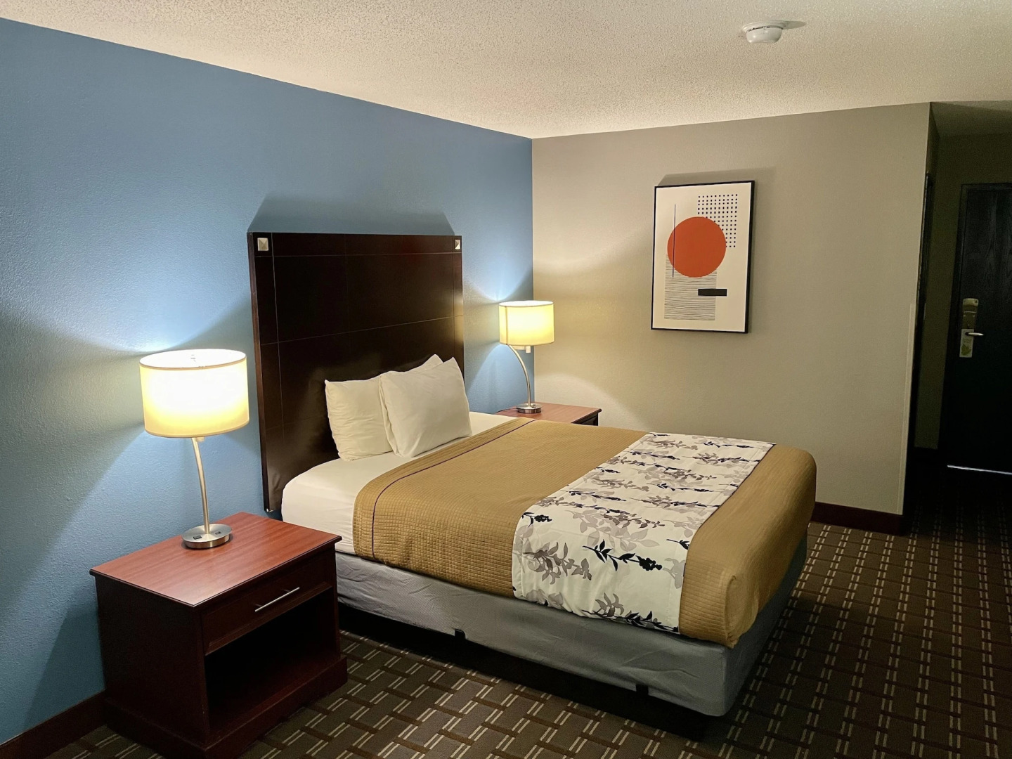 American Inn Cedar Rapids South